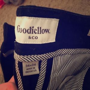 Men’s dress pants, all black